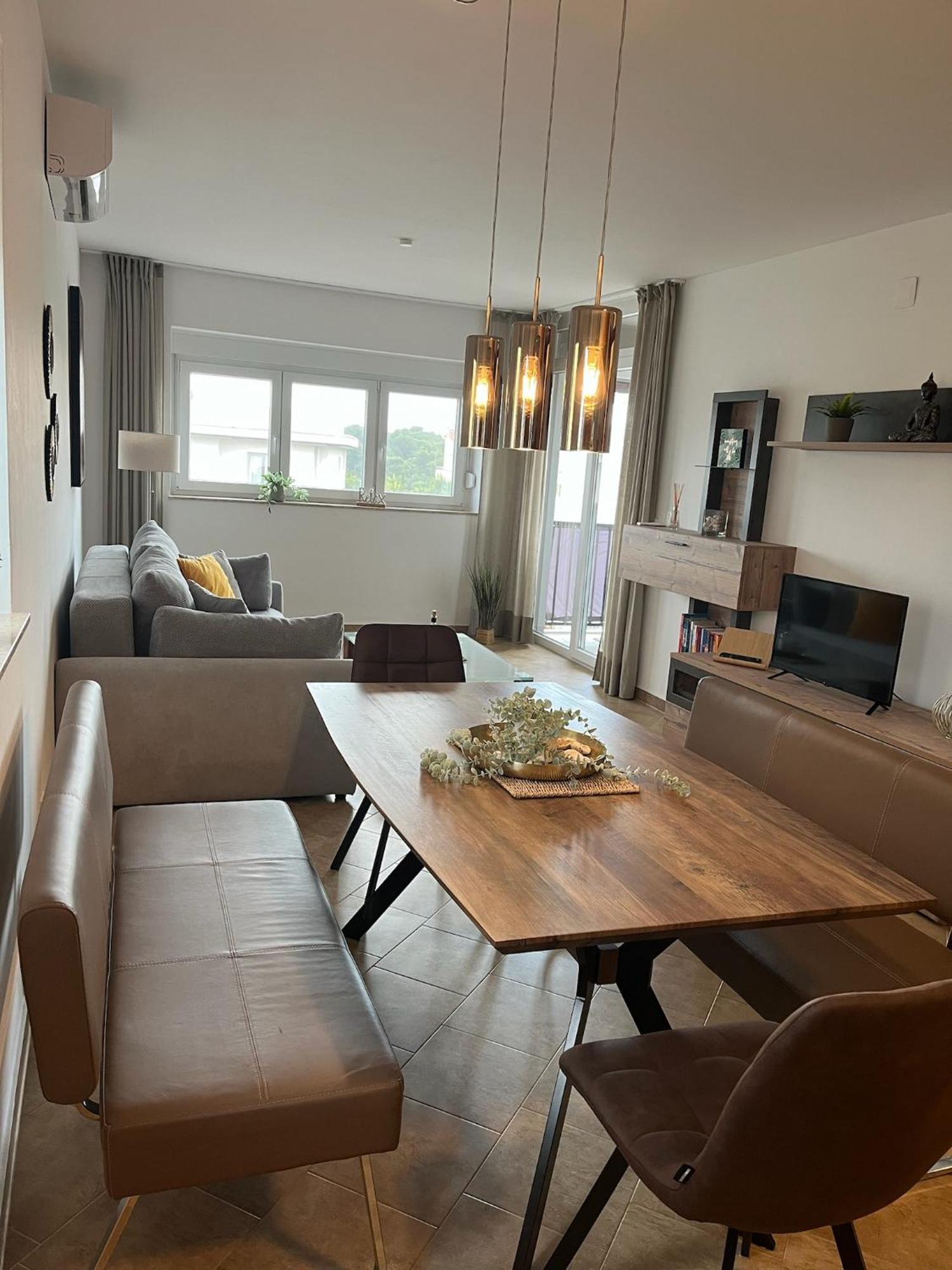 Relax & Lounge Apartments プレマントゥーラ エクステリア 写真